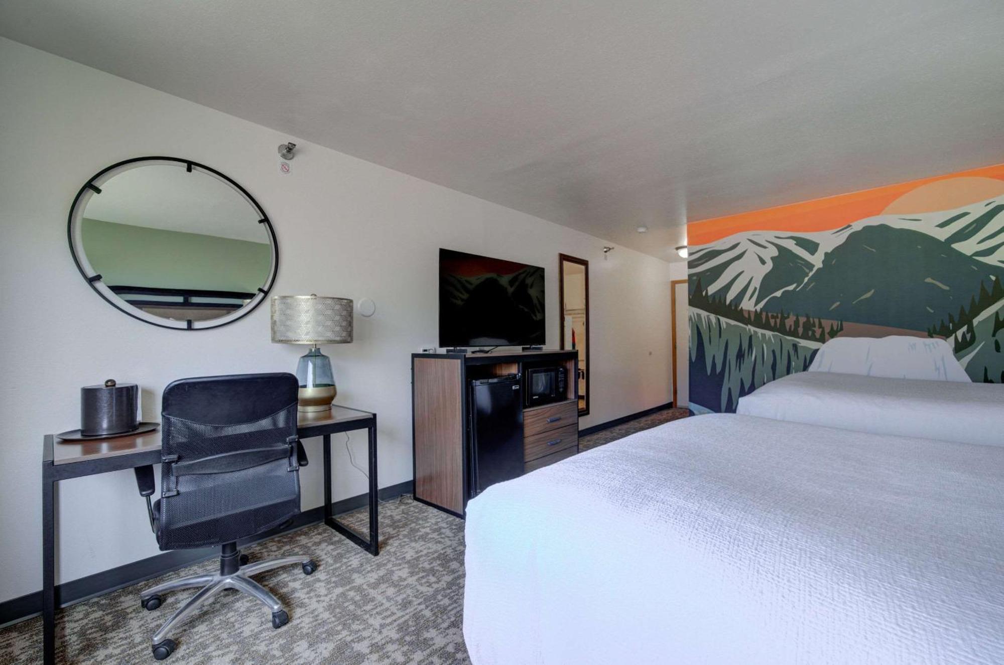 The Ridgeline Hotel At Yellowstone, Ascend Hotel Collection Gardiner Exterior foto
