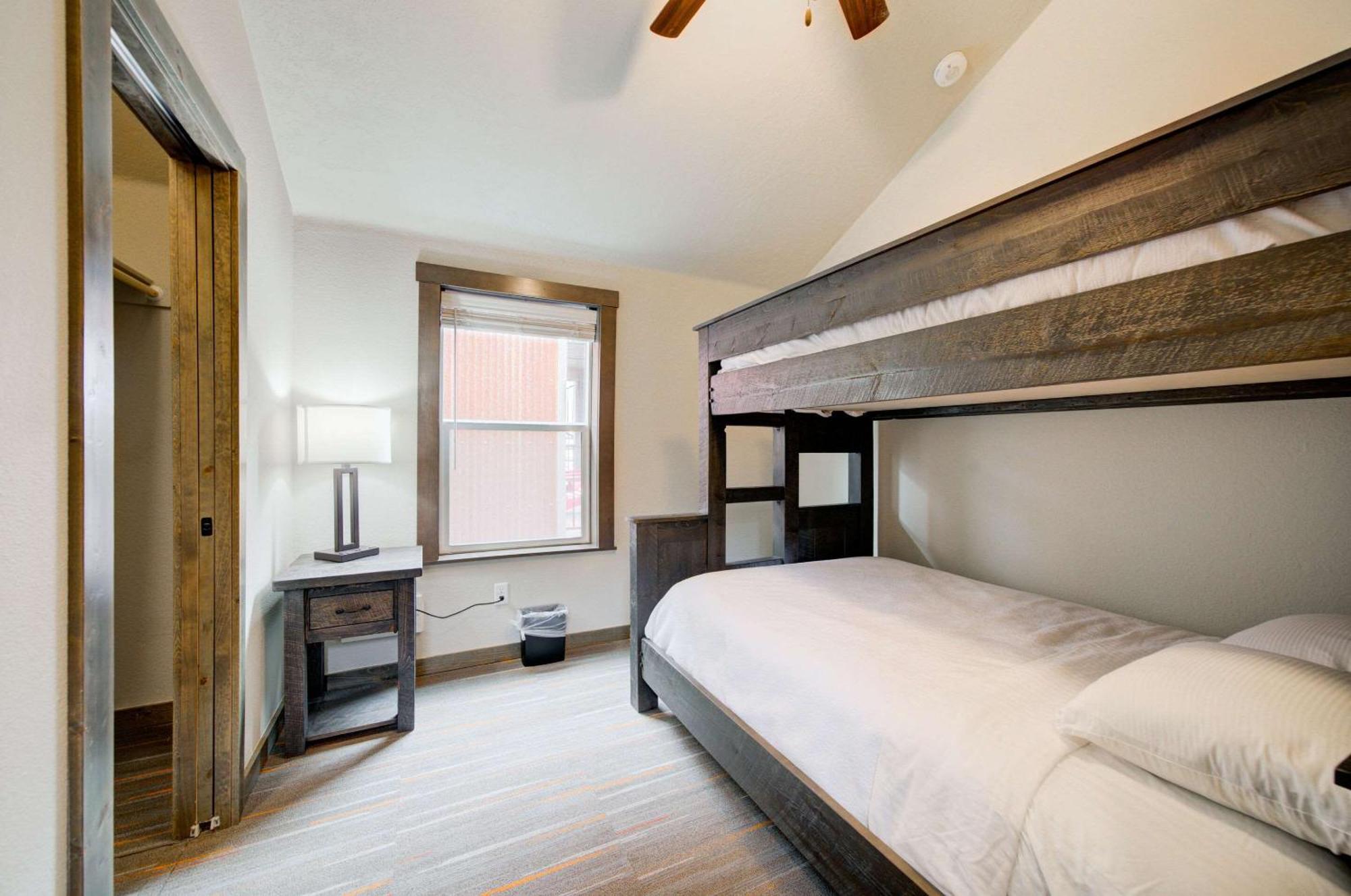 The Ridgeline Hotel At Yellowstone, Ascend Hotel Collection Gardiner Exterior foto